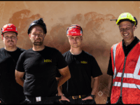 Her er de fire eksperter fra de to sprængningsvirksomheder. Fra venstre er der Carsten, Mikkel, Nicklas og ude til højre er det Kenneth Wegge  PR-Foto