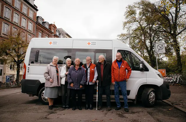 Ny minibus til sociale frivillige og byens seniorer